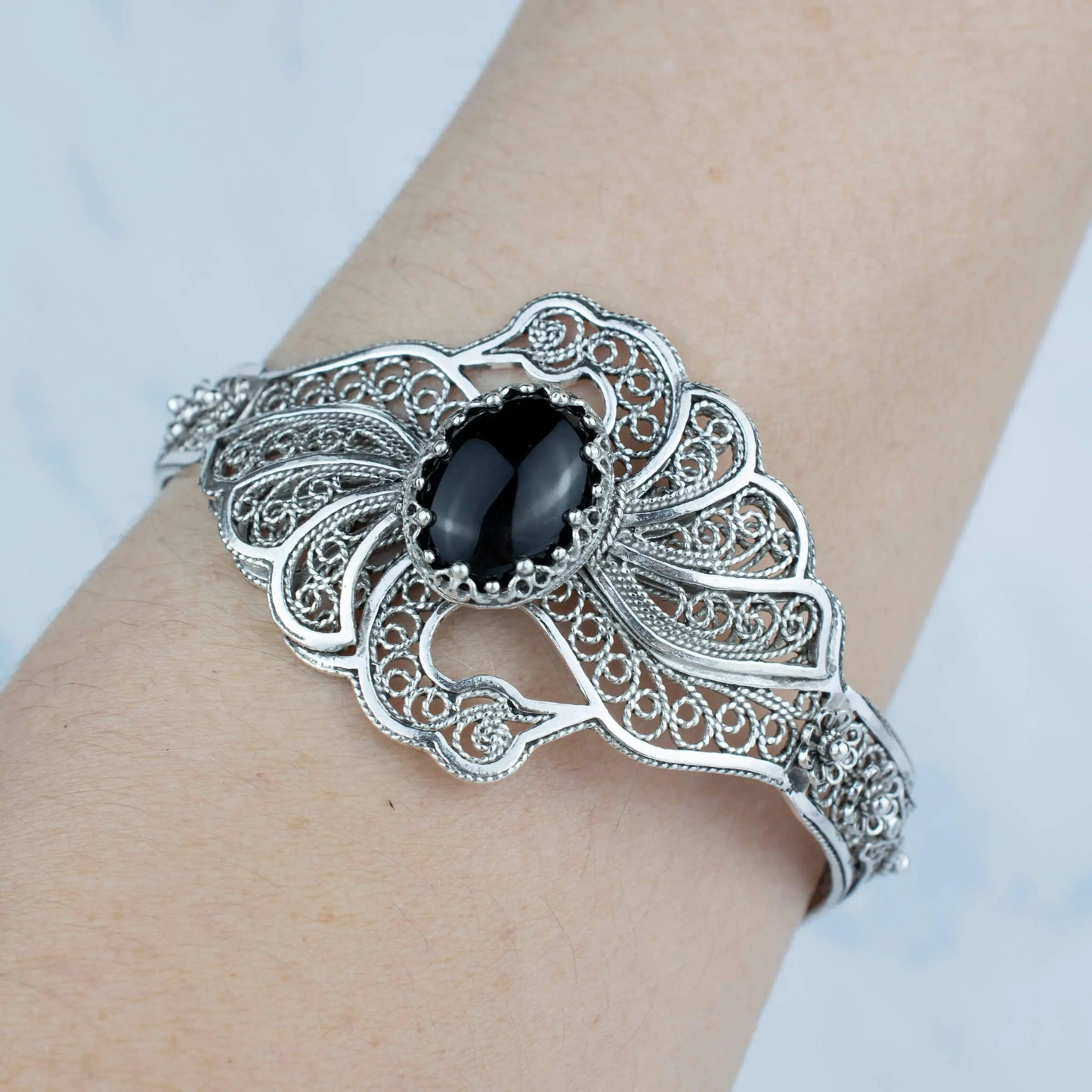 Sterling Silver Filigree Art Black Onyx Gemstone Double Swan Cuff Bracelet