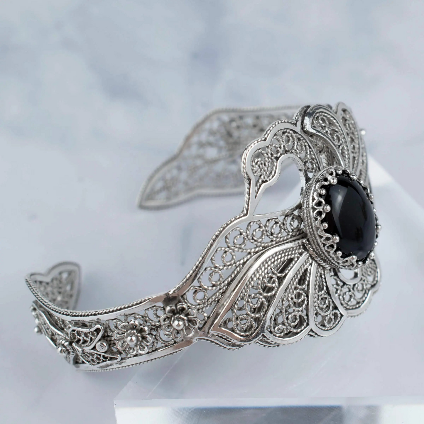 Sterling Silver Filigree Art Black Onyx Gemstone Double Swan Cuff Bracelet