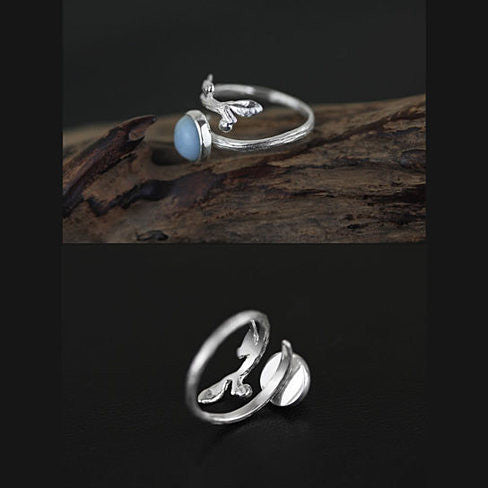 Singing Bird - The Bird with the Nest Ring